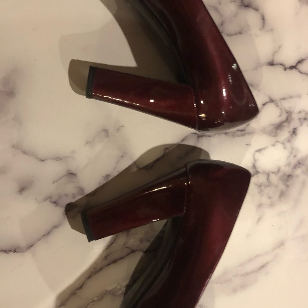 Stuart Weitzman Square Toe Pumps Ruby Red Sz 6 - image 8